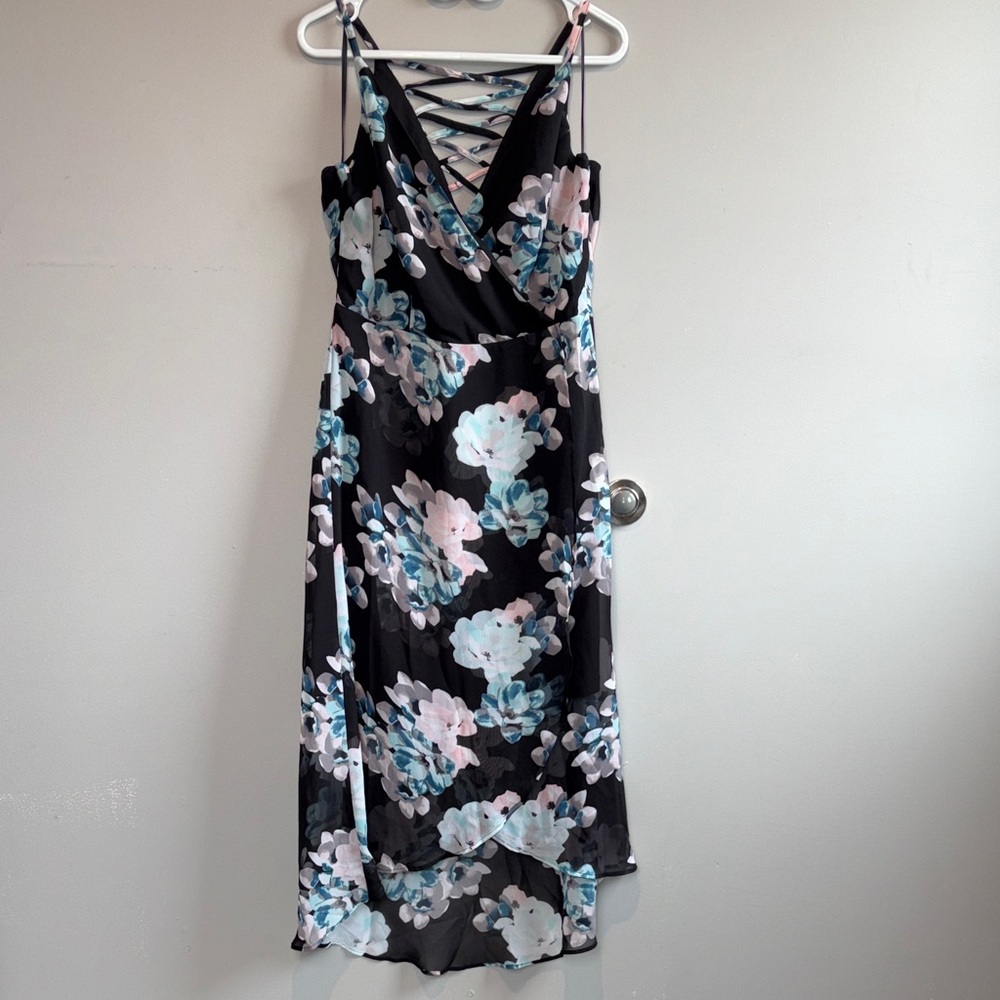 Ricki's Black High-Low Floral Midi Dress with Lace-Up Back - Picture 2 of 11